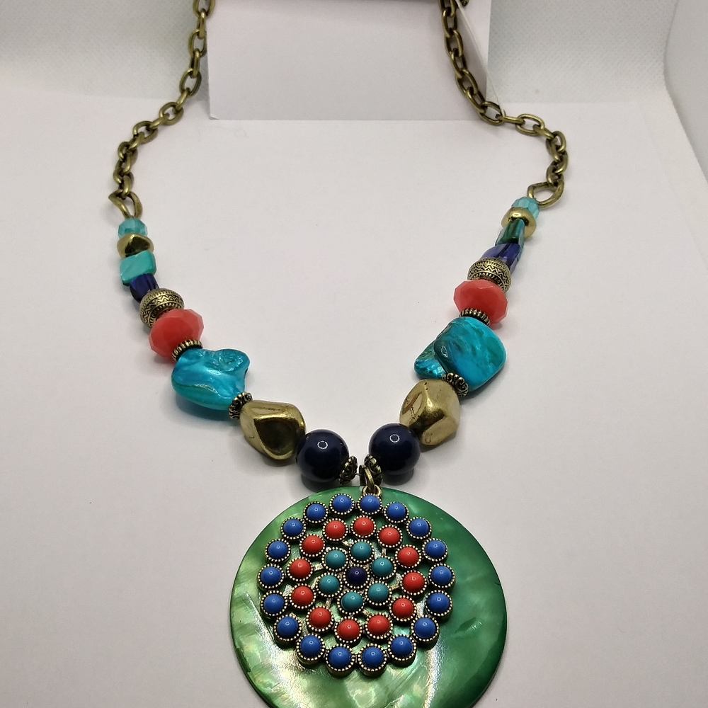 Mother of Pearl Pendant Necklace * Ruby Rd * NWT